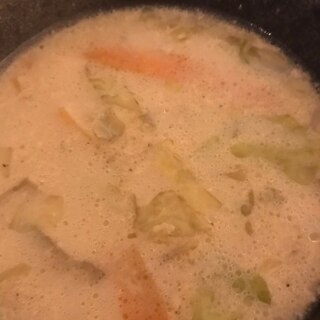 絶品野菜の豆乳スープ
